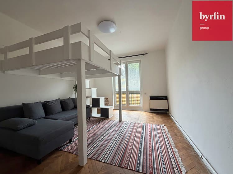Pronájem bytu 1+1 40 m²