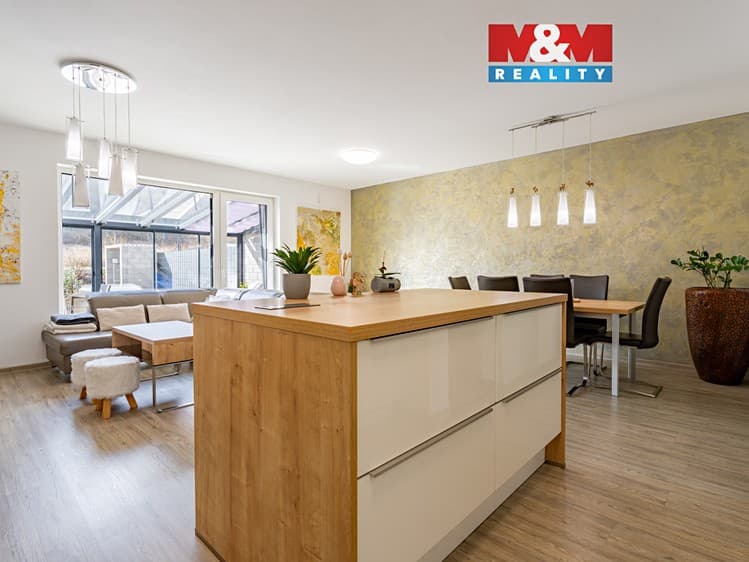 Prodej rodinného domu 145 m², pozemek 439 m²