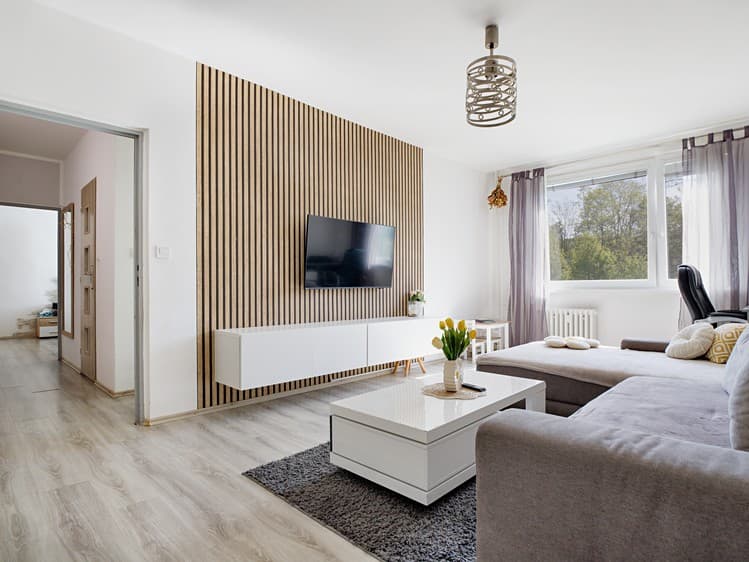 Pronájem bytu 2+1 63 m² (Jednopodlažní)