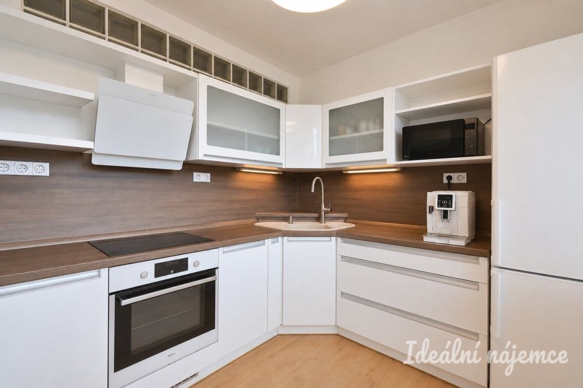 Pronájem bytu 2+1 52 m²