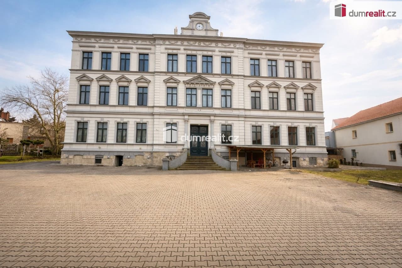 Pronájem komerčního prostoru 85 m²
