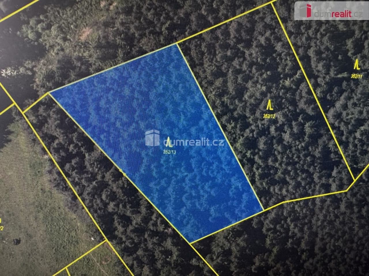 Prodej pozemku 4147 m²