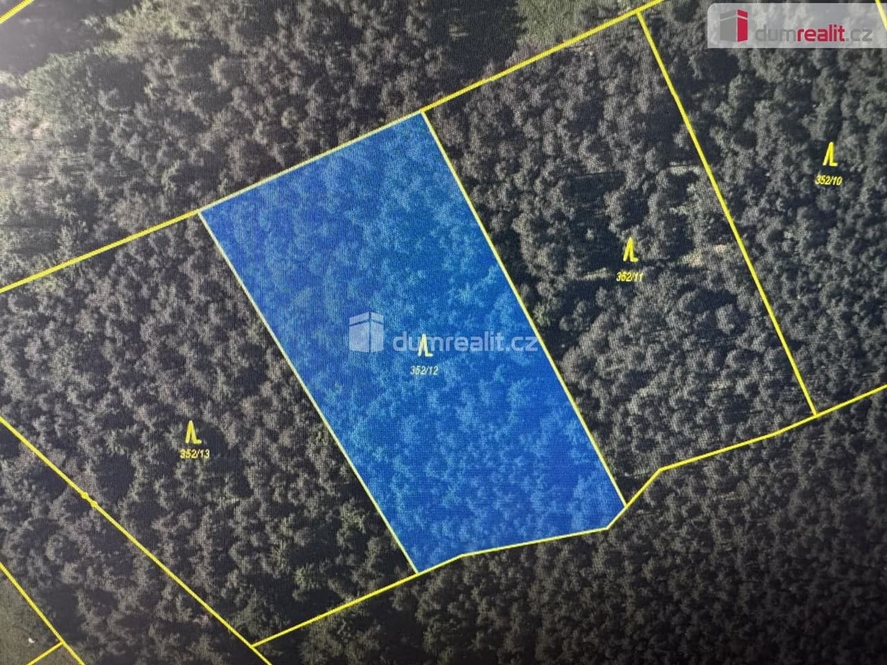Prodej pozemku 4316 m²