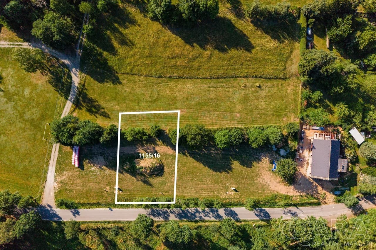 Prodej pozemku 1009 m²