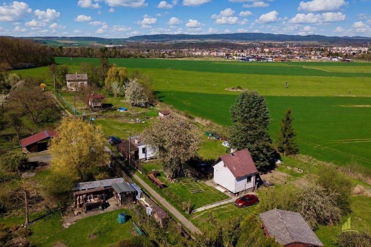 Prodej pozemku 3138 m²