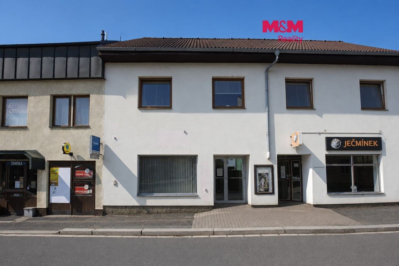 Pronájem komerčního prostoru 90 m²