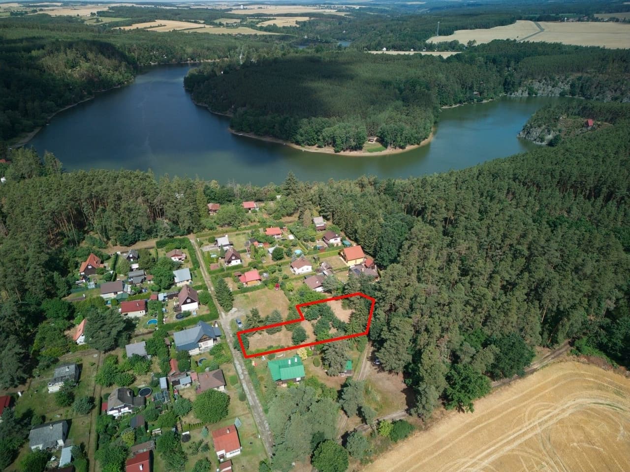 Prodej pozemku 1096 m²