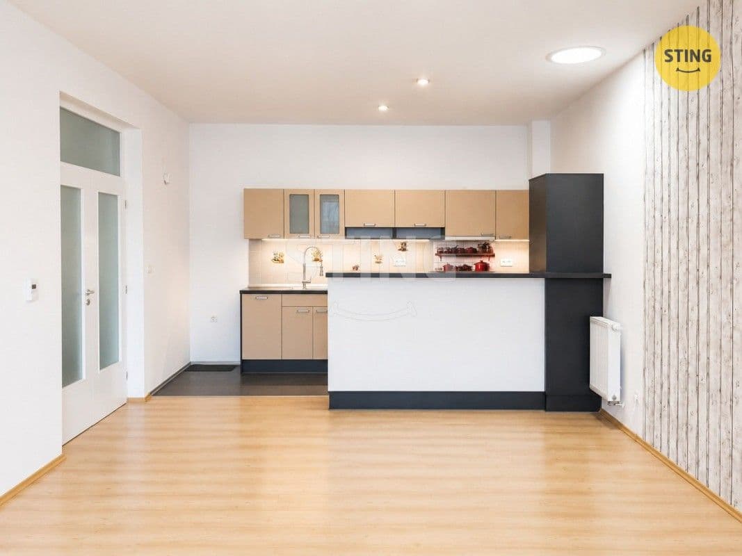 Pronájem bytu 3+kk 95 m²