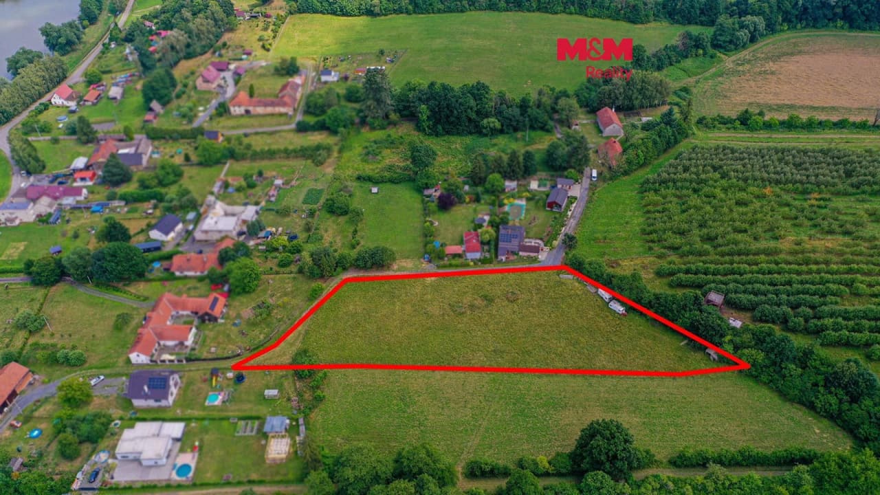 Prodej pozemku 5462 m²