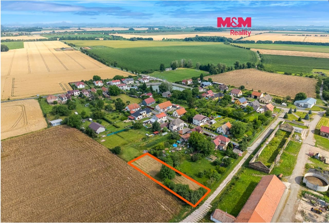 Prodej pozemku 1187 m²