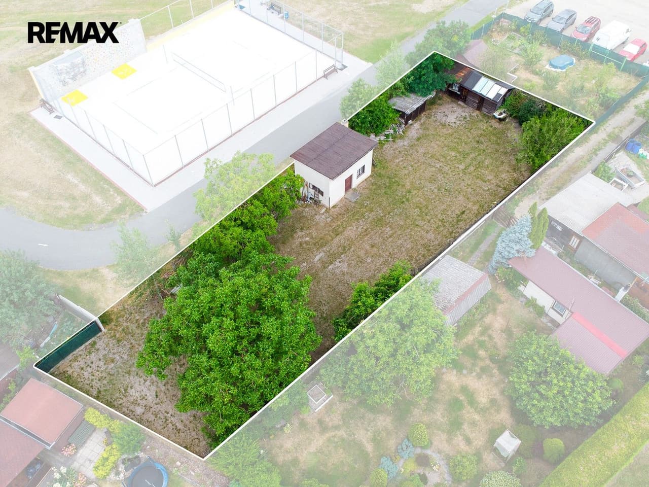 Prodej pozemku 678 m²