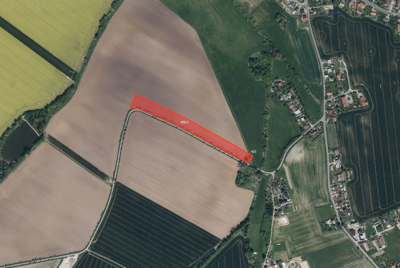 Prodej pozemku 10817 m²