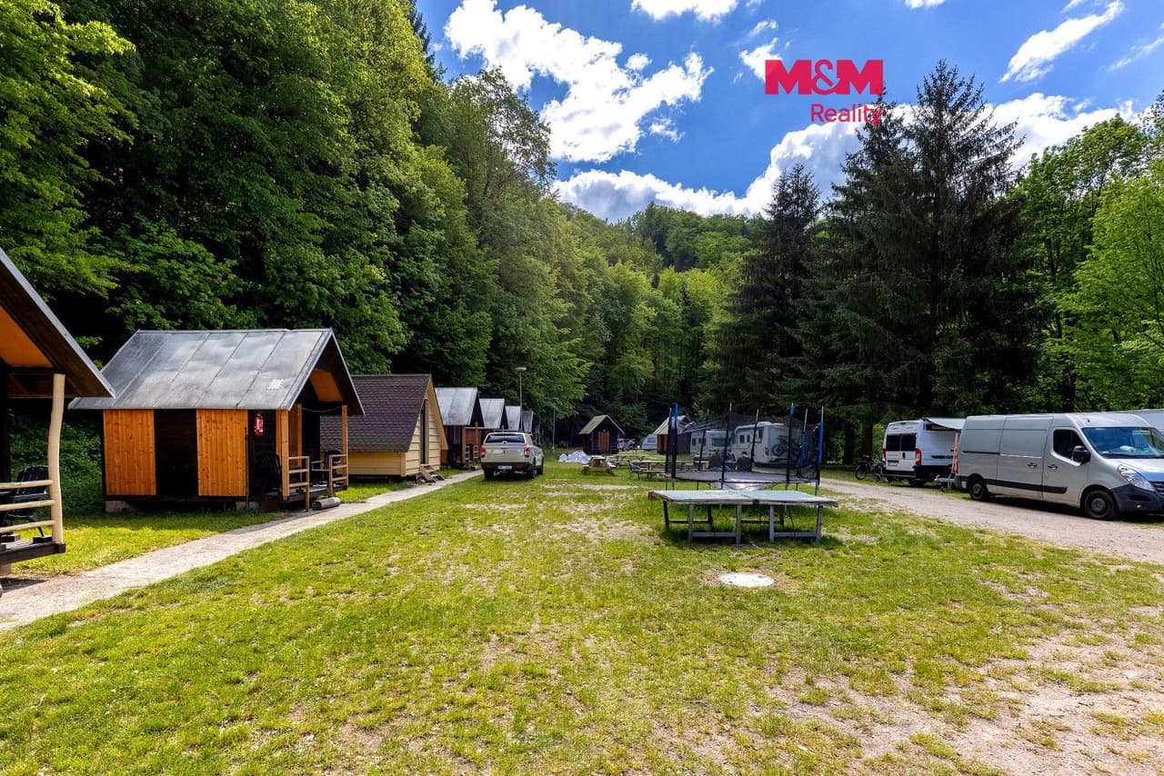 Prodej komerčního prostoru 16967 m²