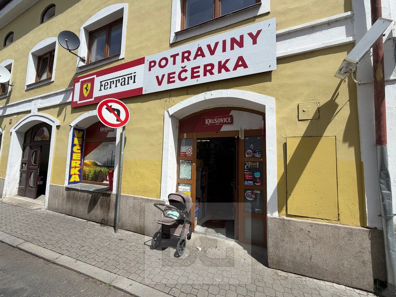 Prodej komerčního prostoru 143 m²