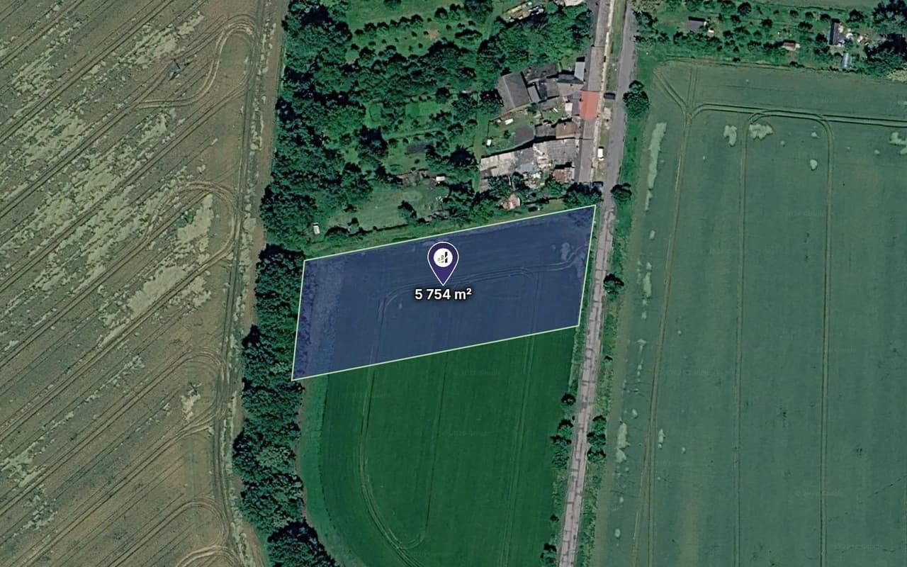 Prodej pozemku 2856 m²