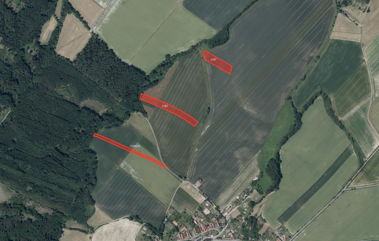 Prodej pozemku 23393 m²