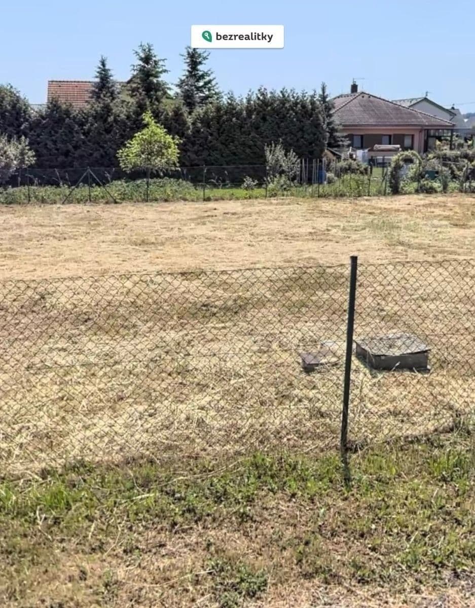 Prodej pozemku 689 m²