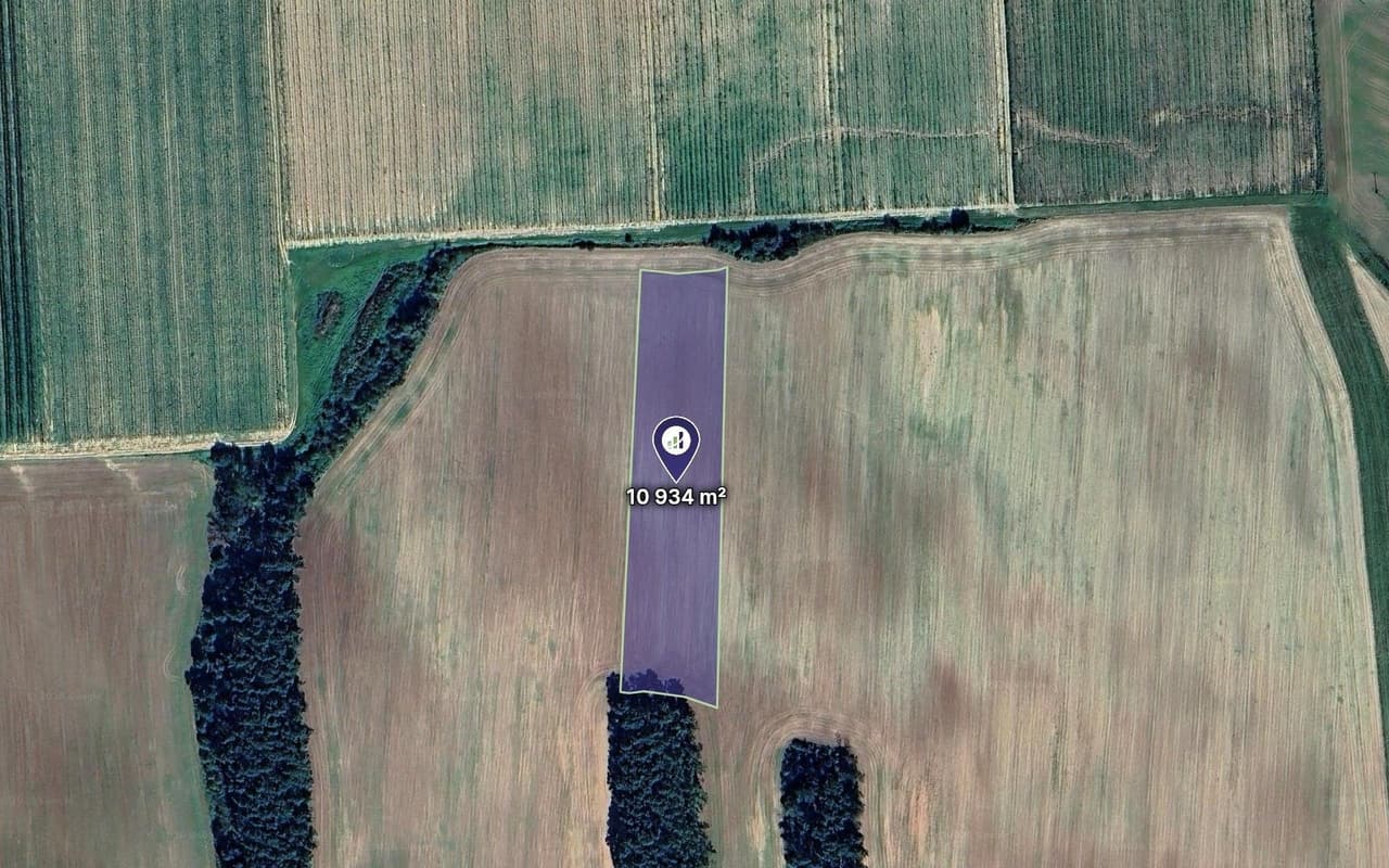 Prodej pozemku 1215 m²