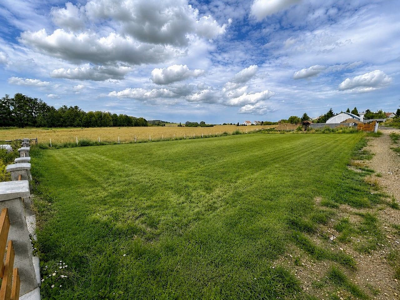 Prodej pozemku 900 m²