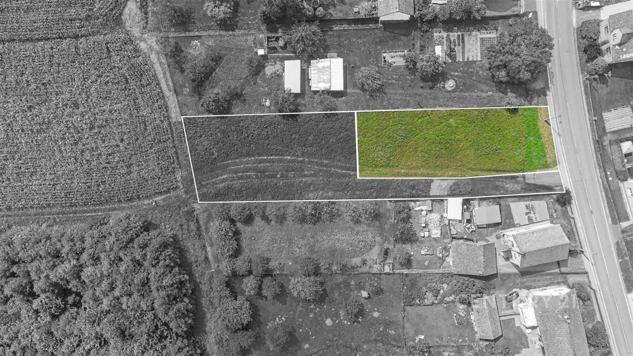 Prodej pozemku 1203 m²