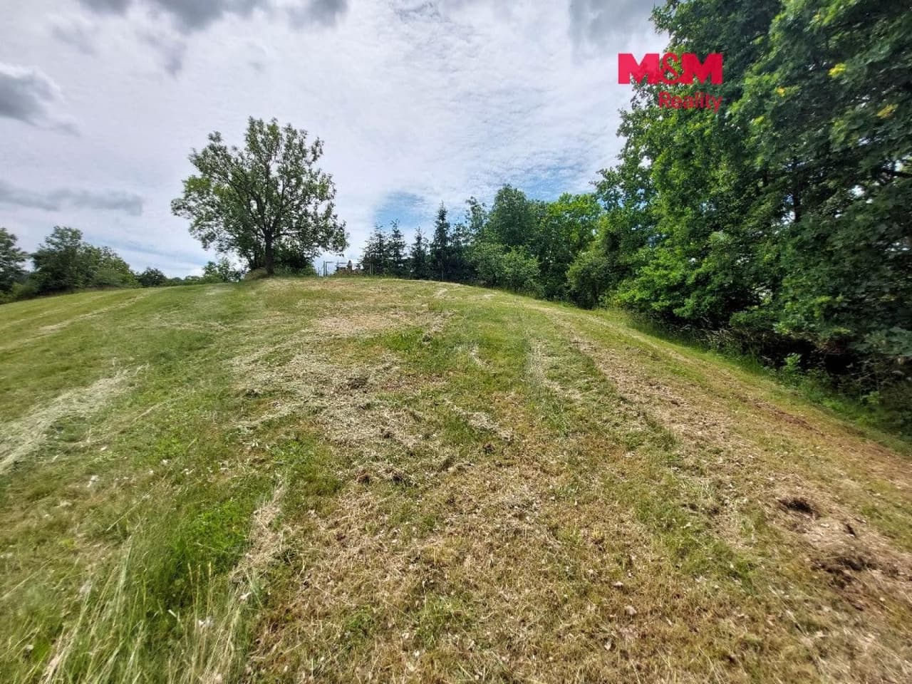 Prodej pozemku 2790 m²