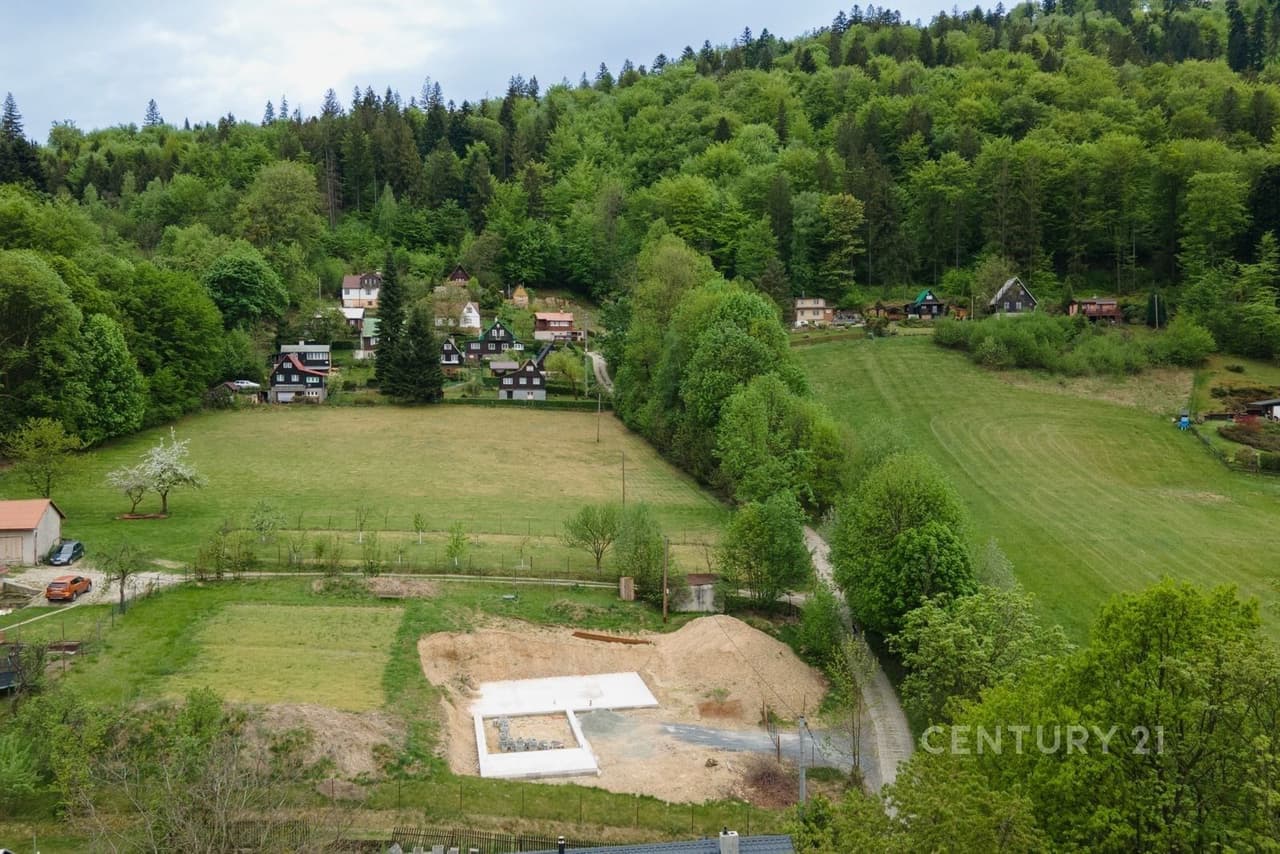 Prodej pozemku 1992 m²