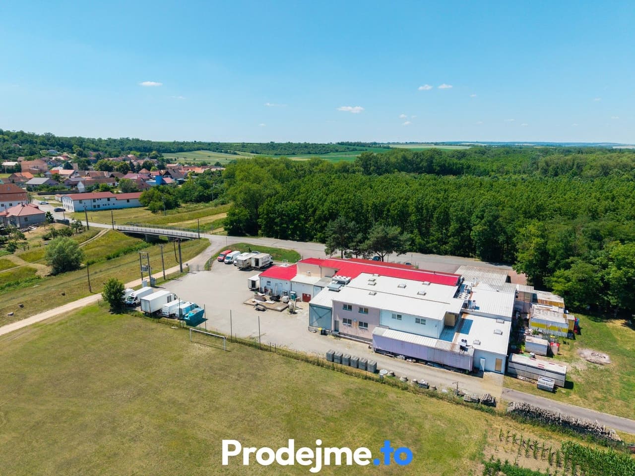 Prodej komerčního prostoru 1821 m²
