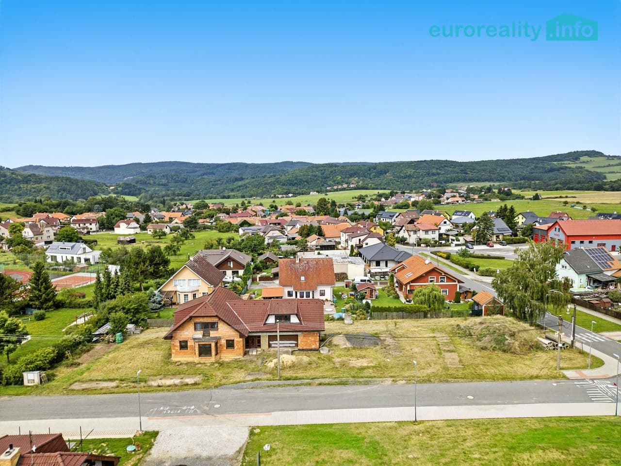 Prodej pozemku 1724 m²