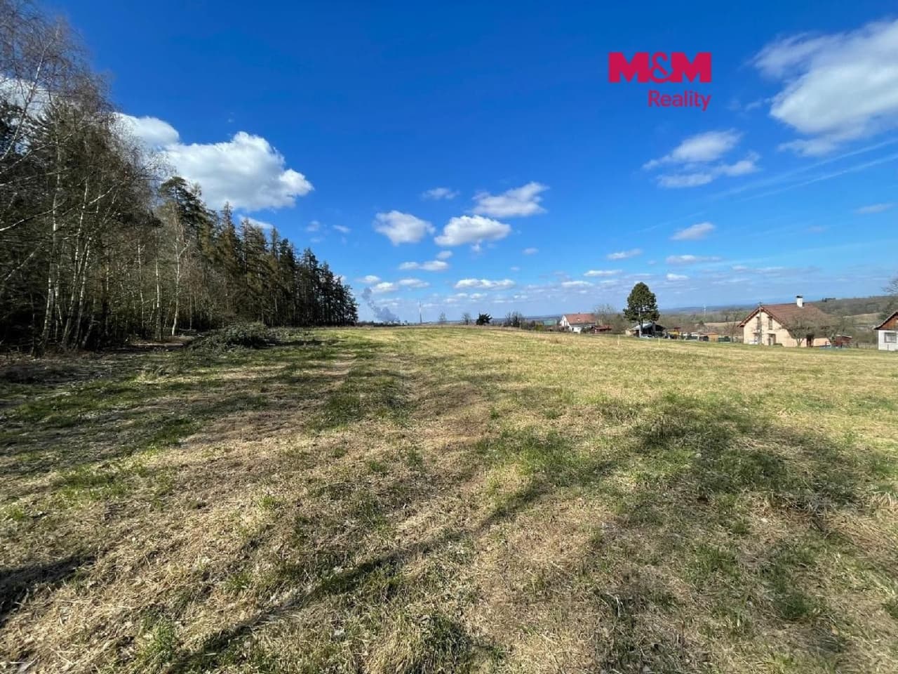 Prodej pozemku 1297 m²