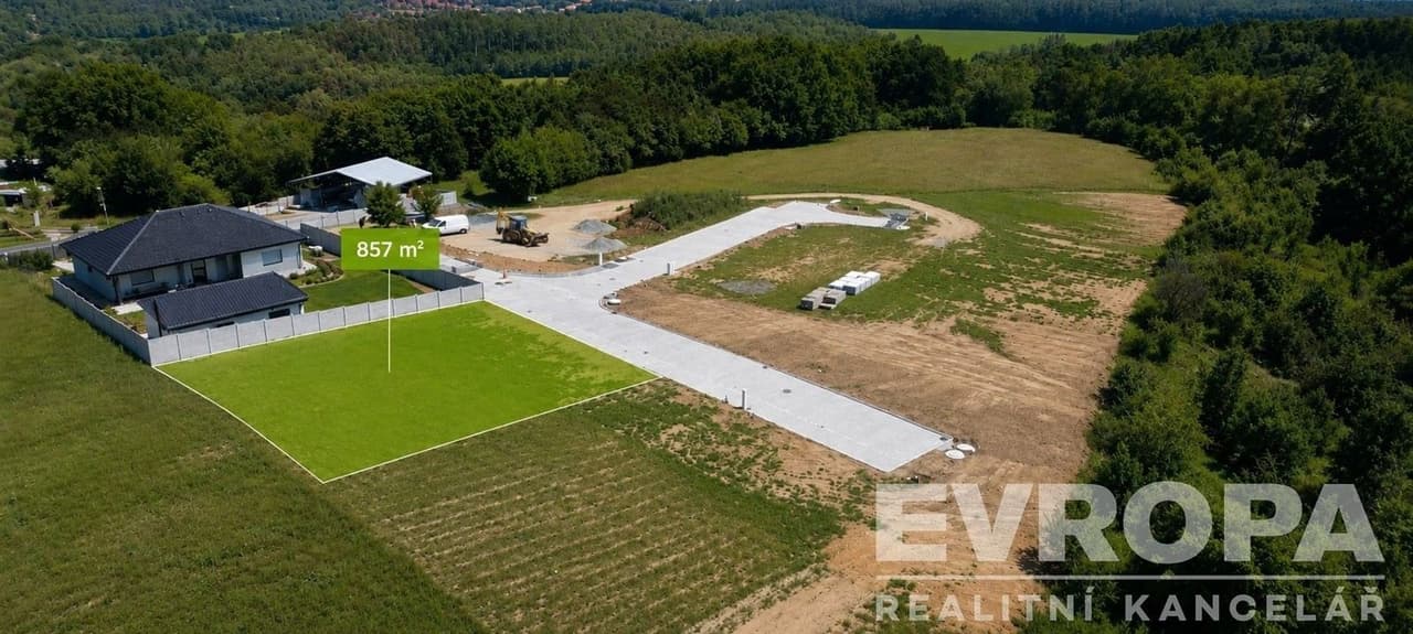 Prodej pozemku 857 m²