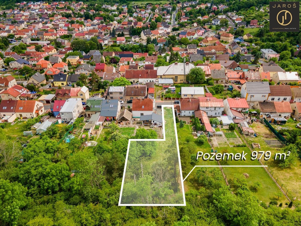 Prodej pozemku 979 m²