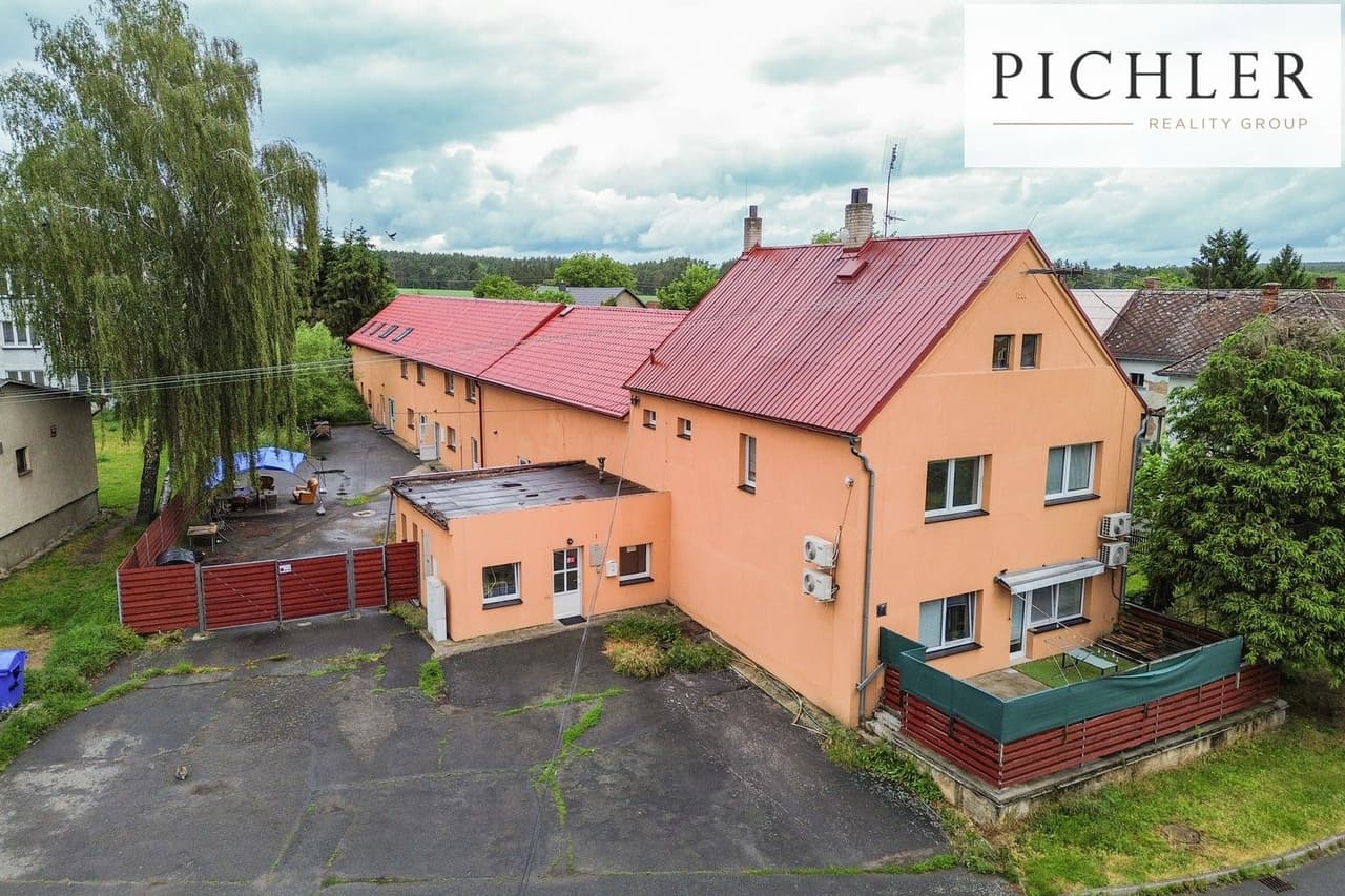 Prodej komerčního prostoru 900 m²