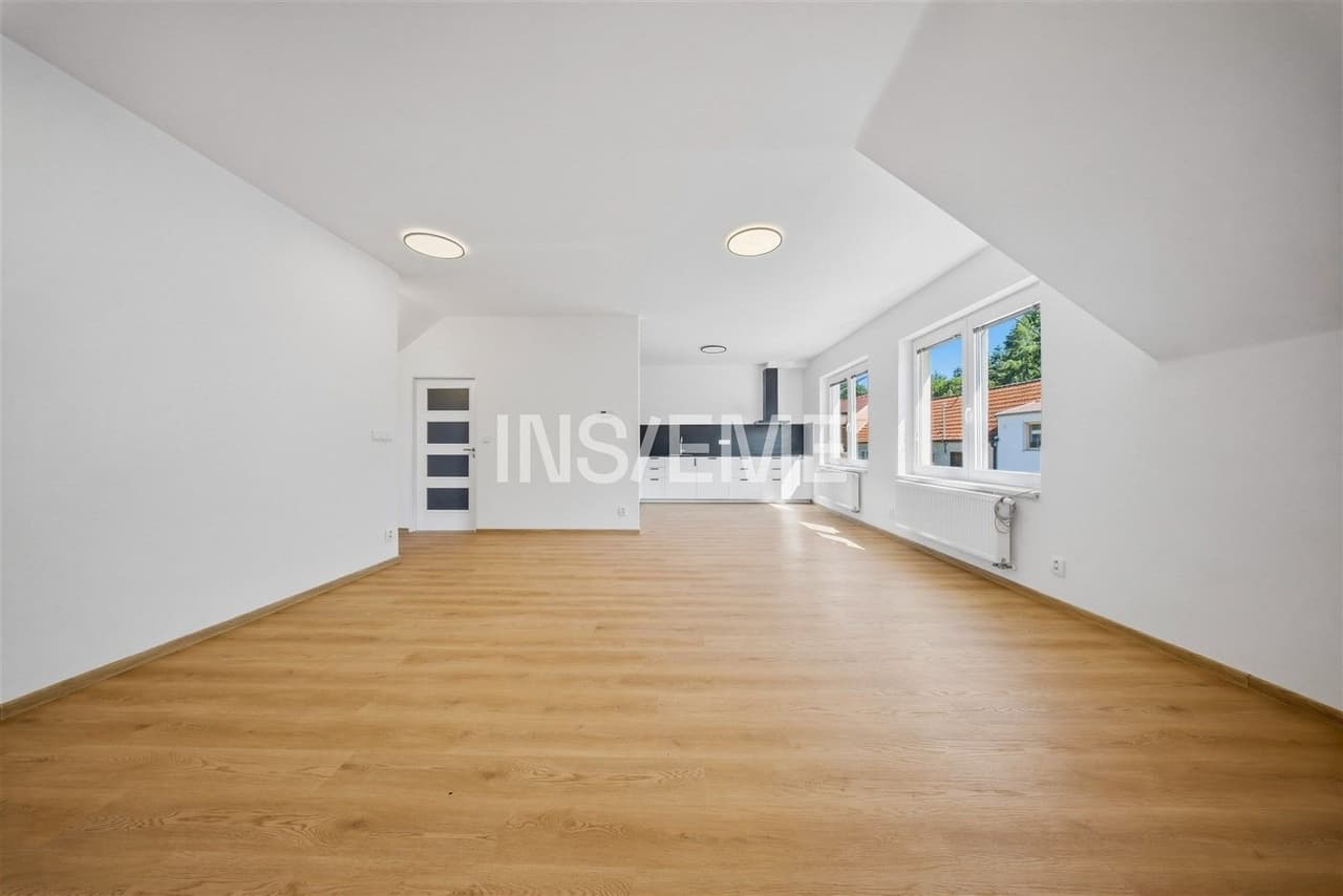 Pronájem bytu 3+kk 98 m²
