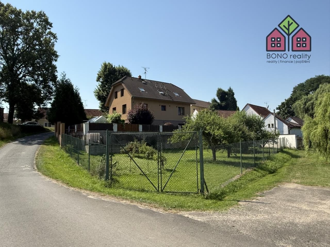 Prodej nemovitosti 230 m²