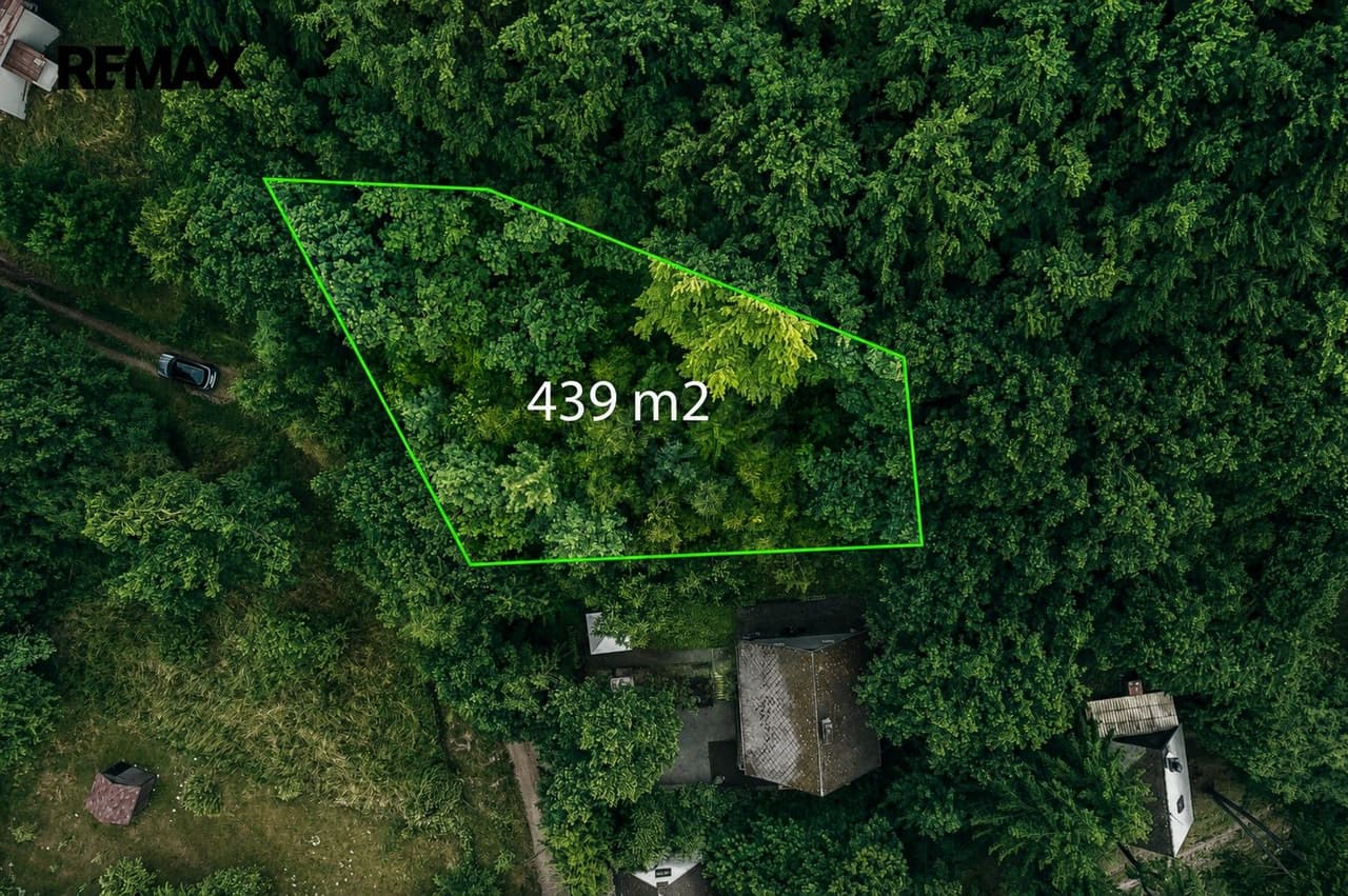 Prodej pozemku 439 m²