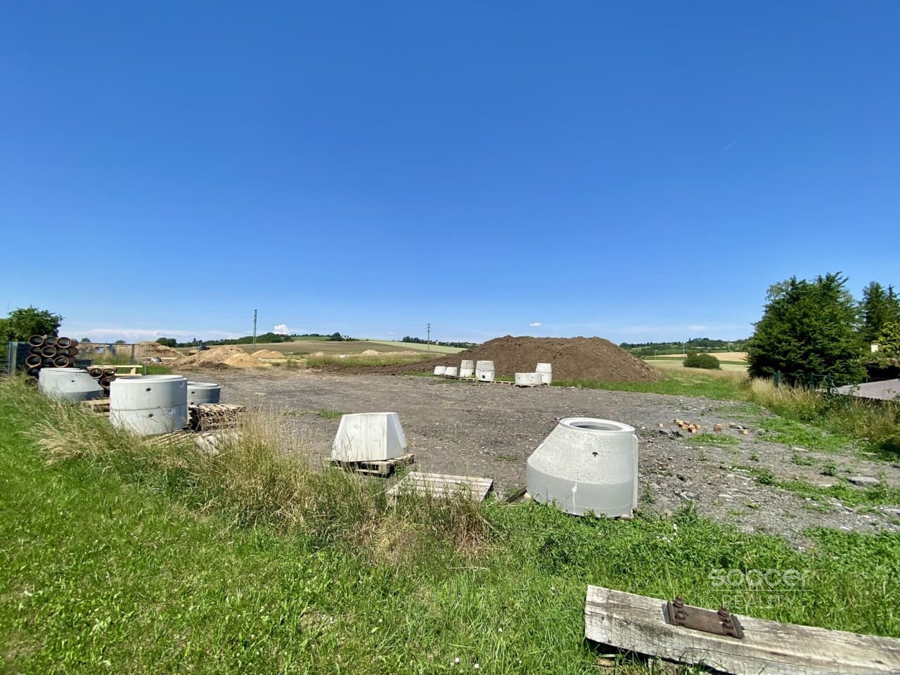 Prodej pozemku 1056 m²