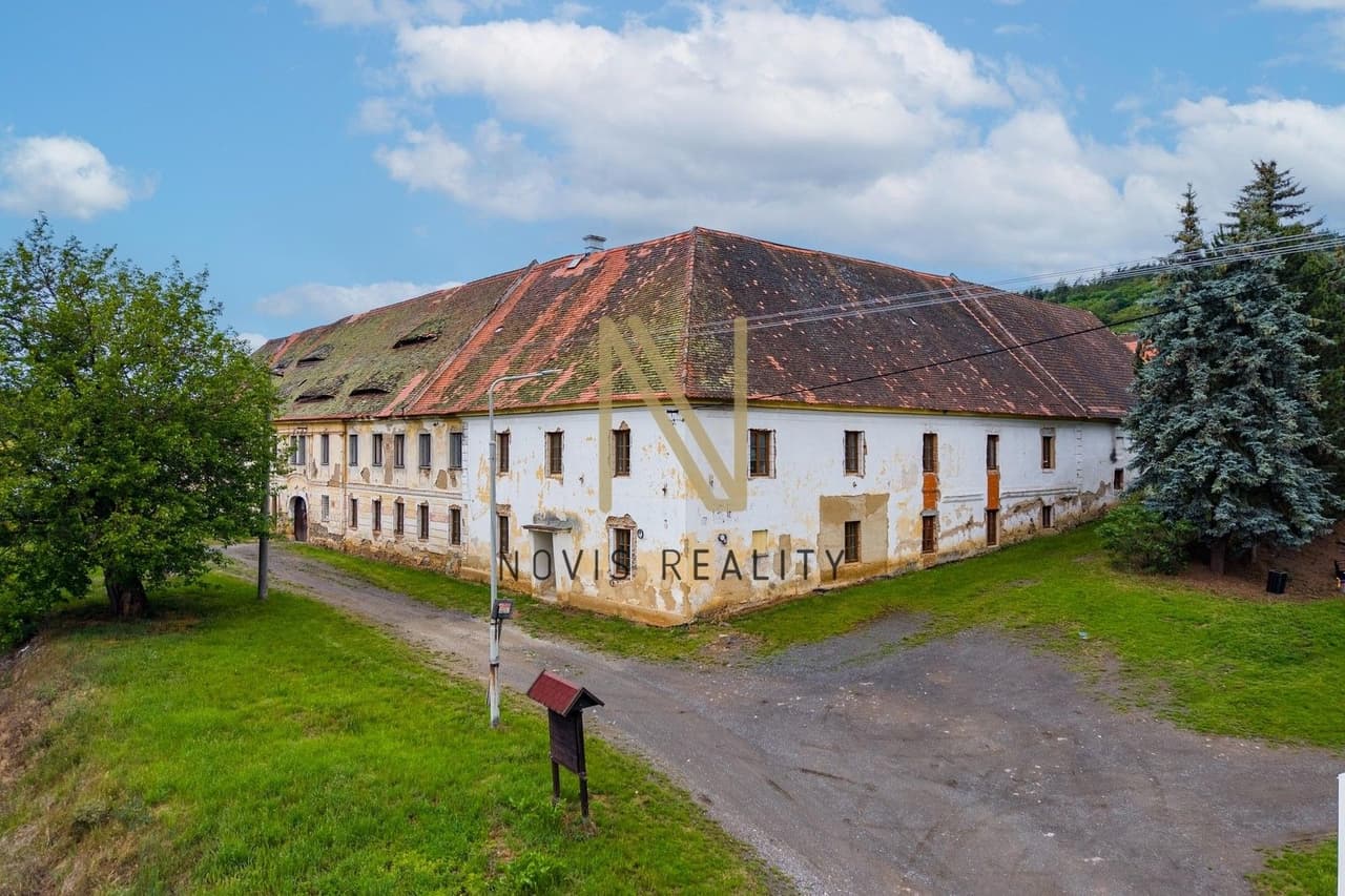 Prodej domu 1400 m²