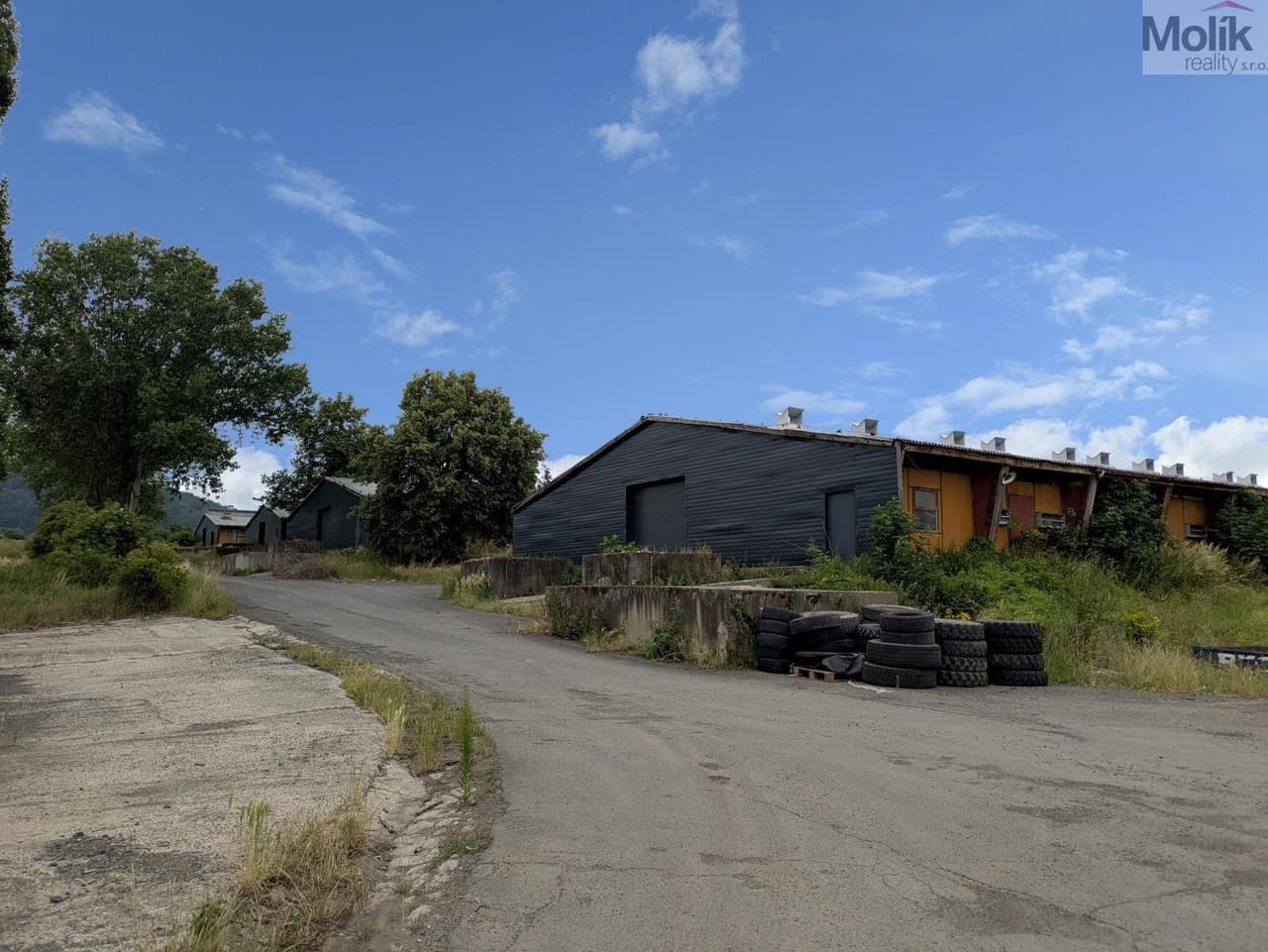 Pronájem komerčního prostoru 1700 m²