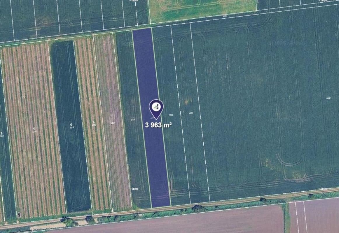 Prodej pozemku 3963 m²