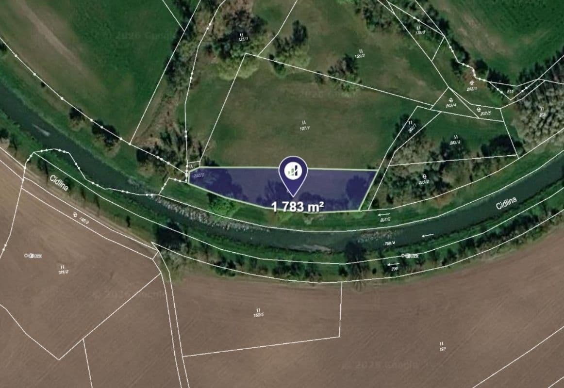 Prodej pozemku 1886 m²