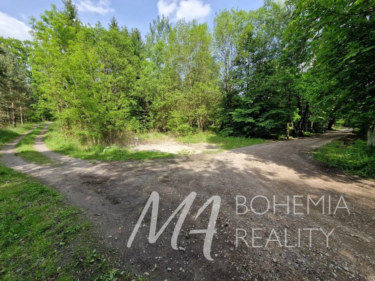 Prodej nemovitosti 15564 m²