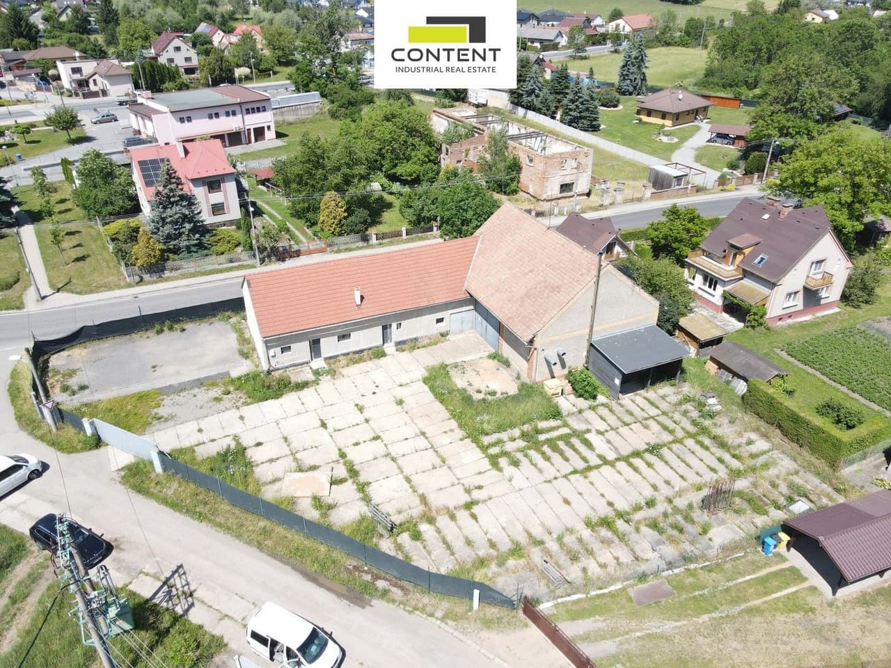 Pronájem komerčního prostoru 1618 m²