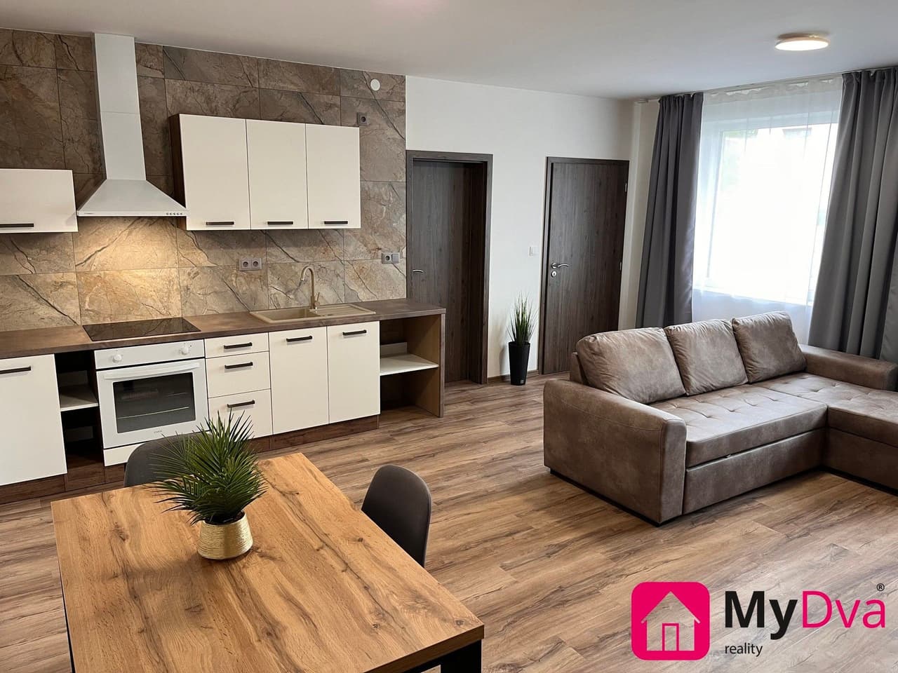 Pronájem bytu 2+kk 62 m²