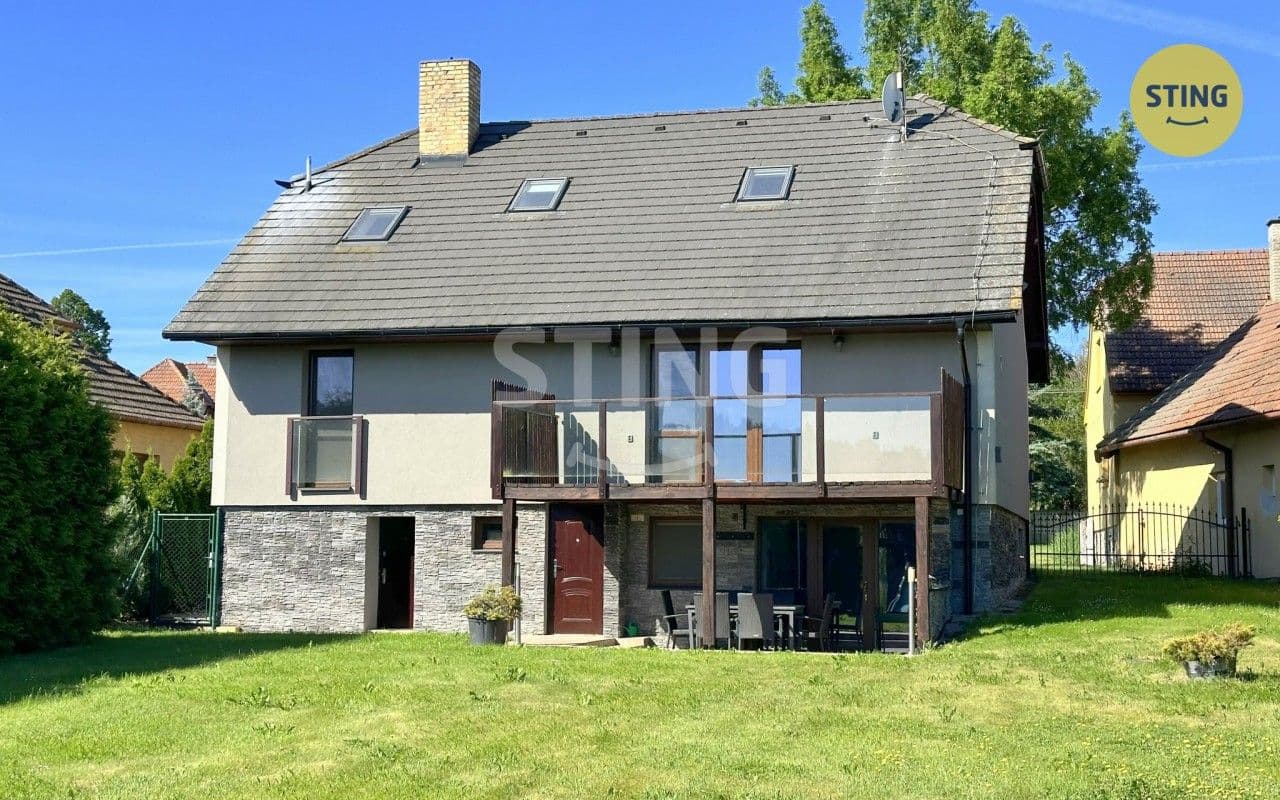 Pronájem domu 230 m²