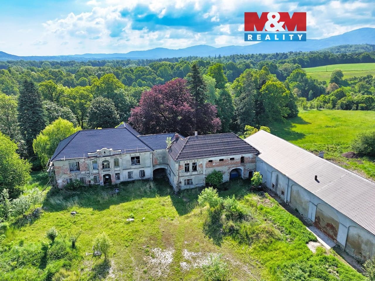 Prodej nemovitosti 1400 m²
