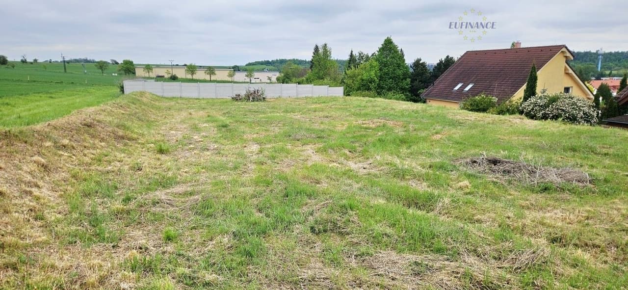 Prodej pozemku 936 m²