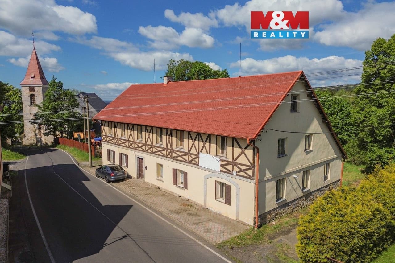 Prodej komerčního prostoru 600 m²