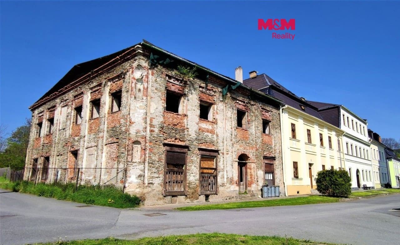 Prodej nemovitosti 200 m²