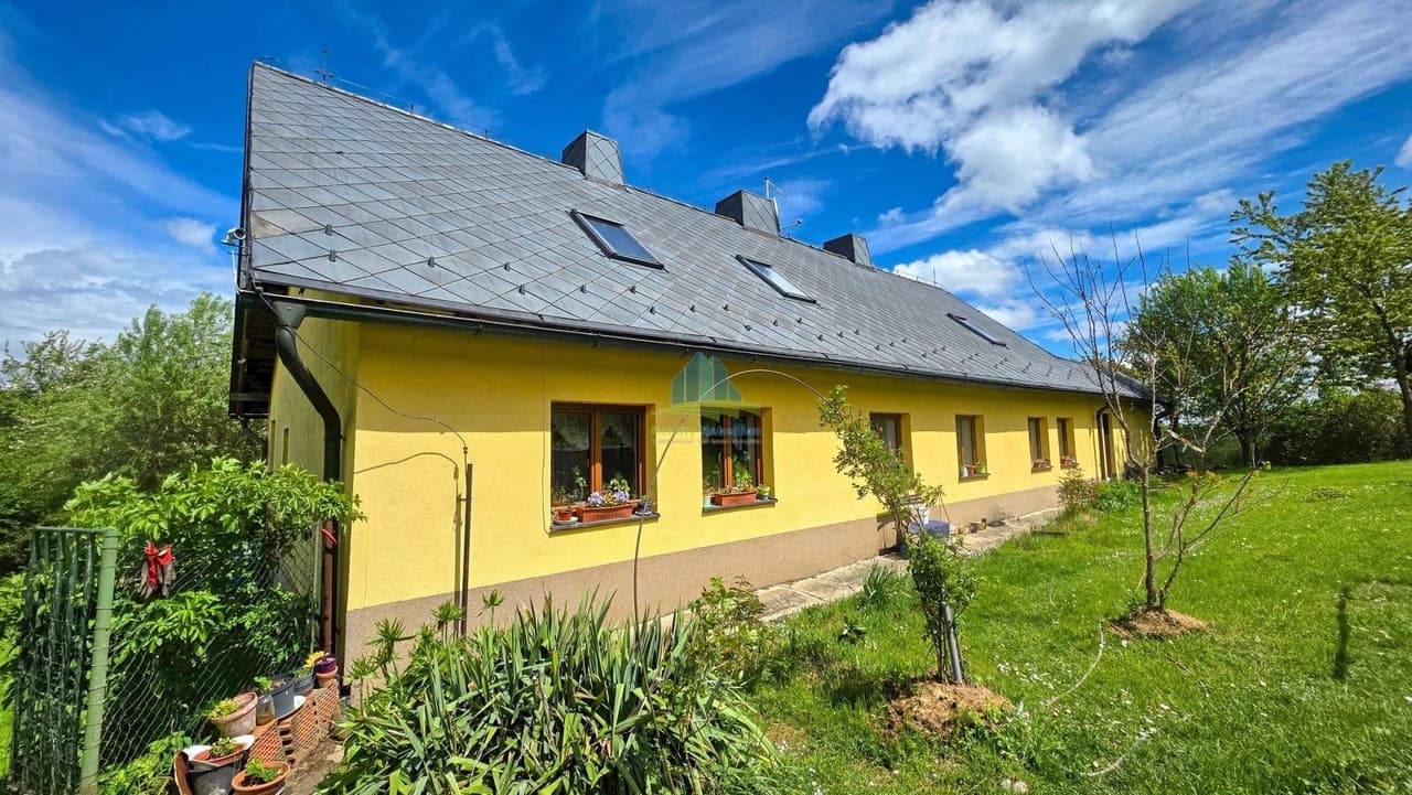 Prodej nemovitosti 245 m²