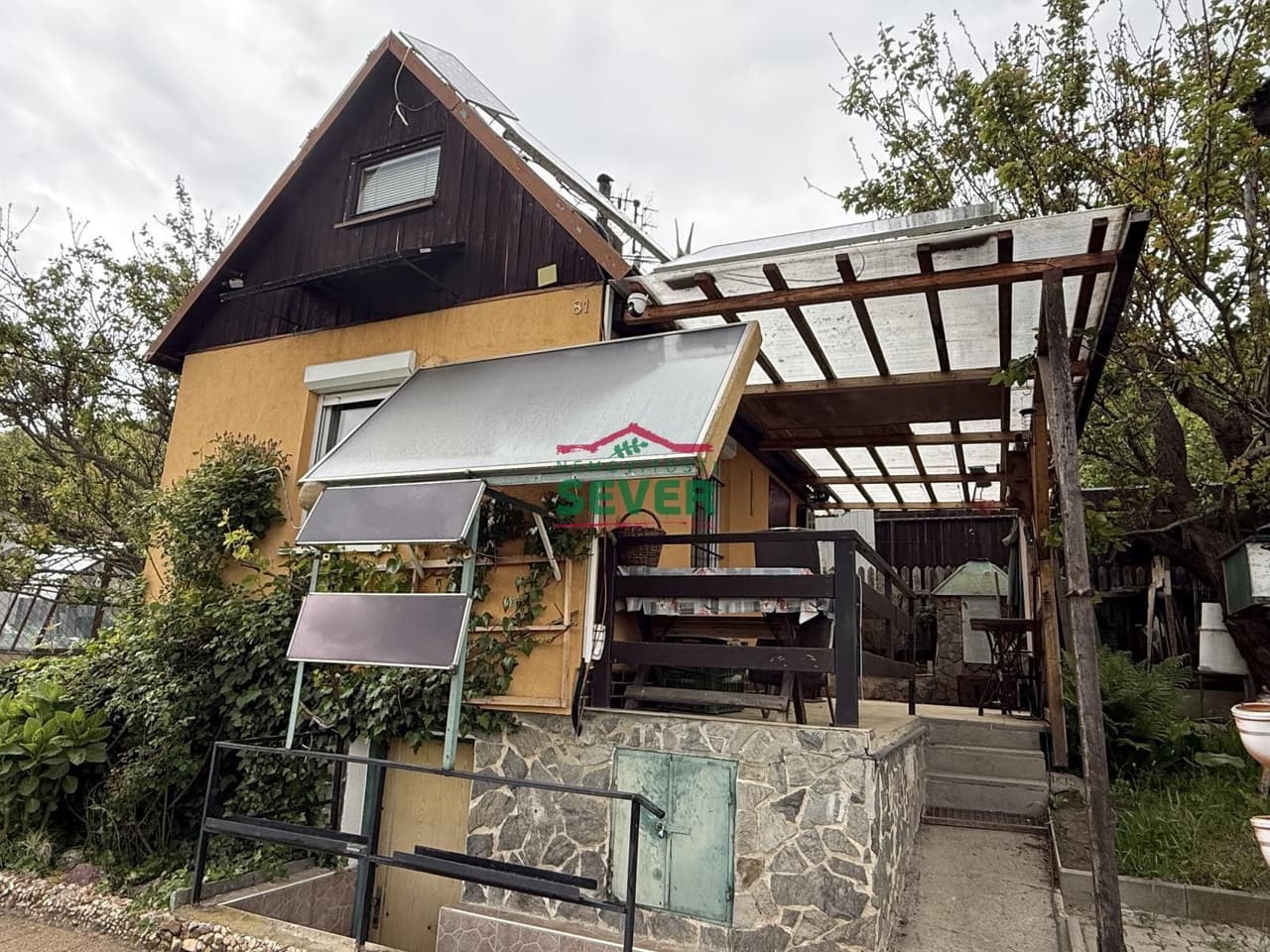 Prodej pozemku 285 m²